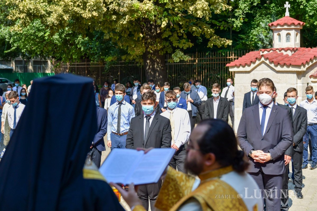 Deschiderea noului an școlar la Seminarul Teologic din Capitală 184380