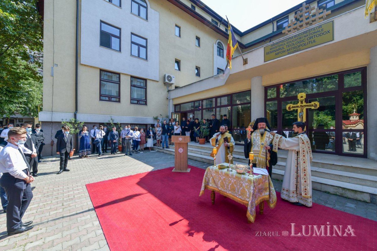 Deschiderea noului an școlar la Seminarul Teologic din Capitală 184383