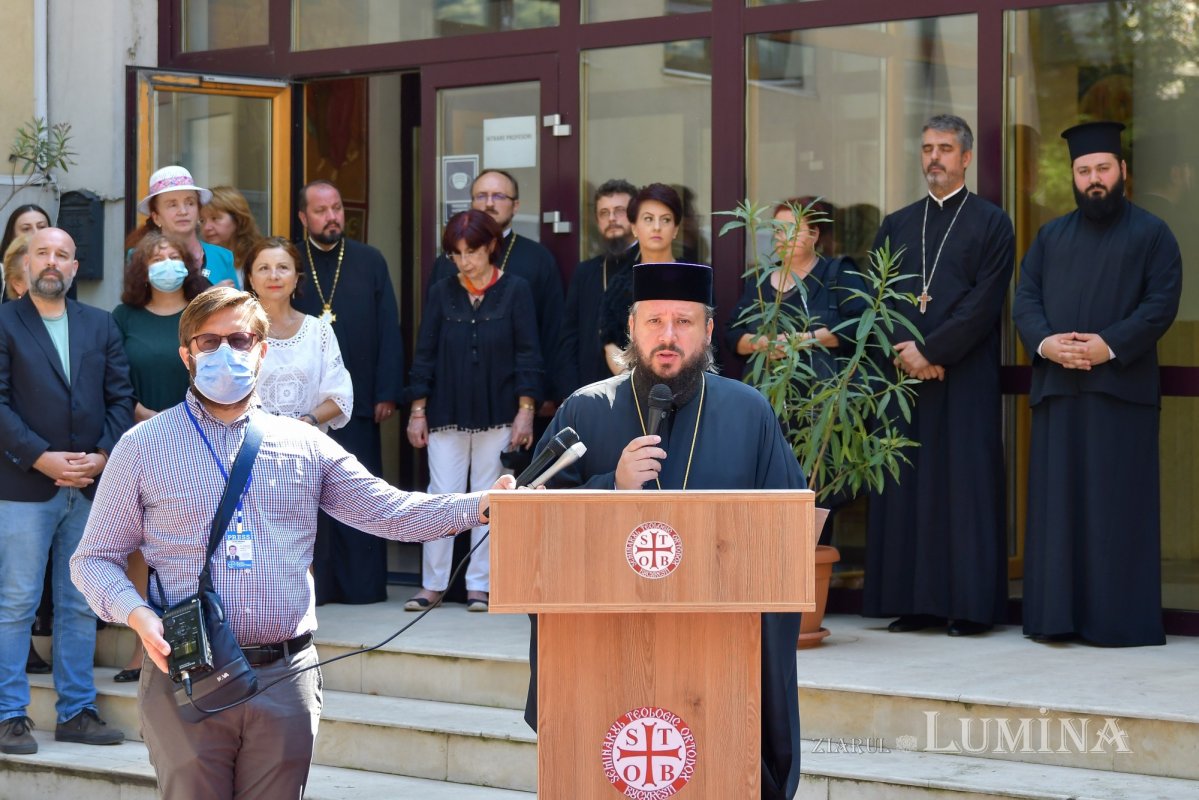 Deschiderea noului an școlar la Seminarul Teologic din Capitală 184384