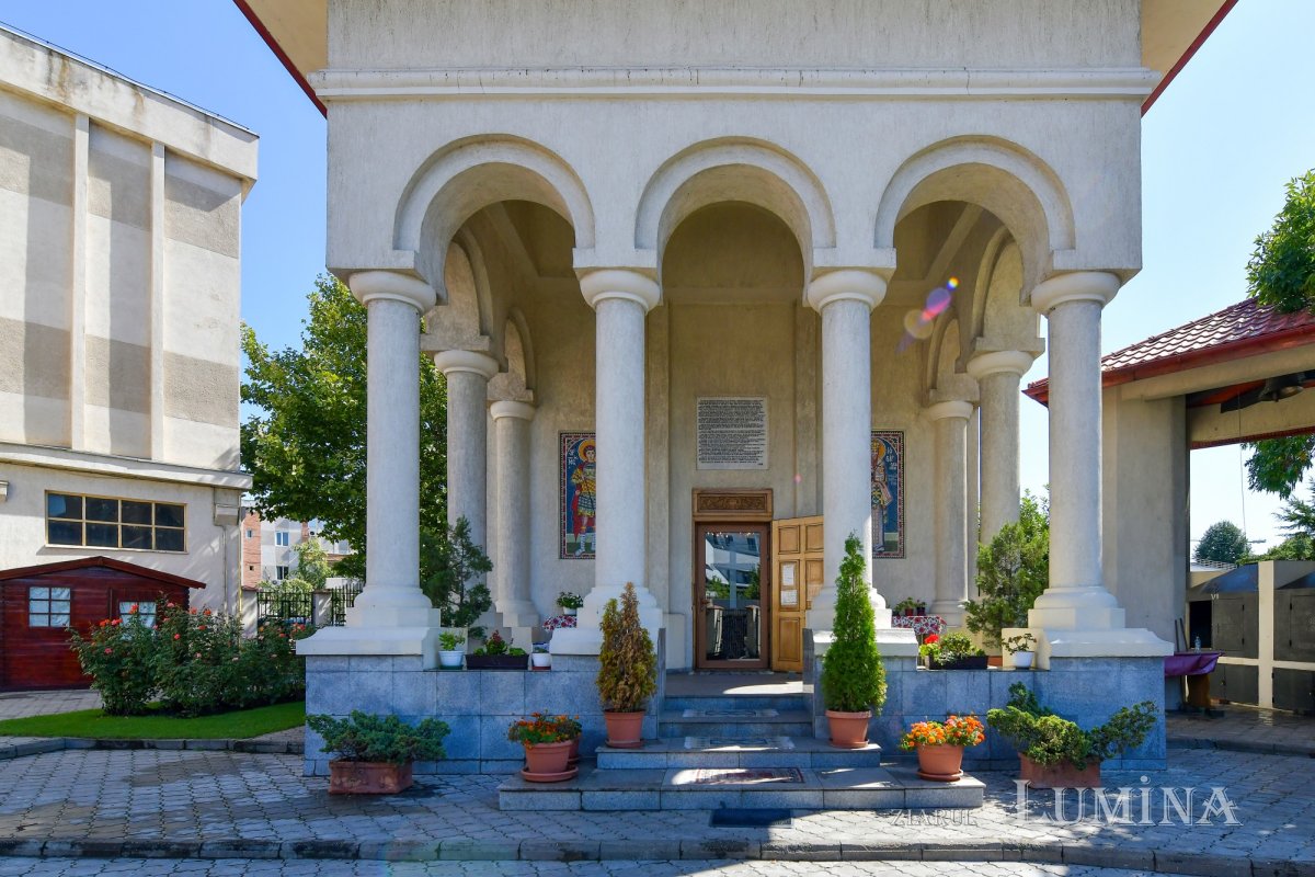 Slujind lui Dumnezeu și oamenilor sub ocrotirea Sfântului Iosif de la Partoş 184211