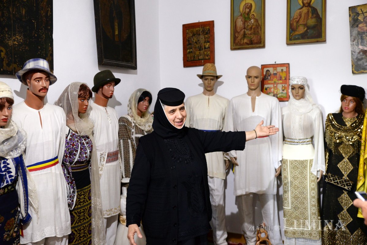 Muzeul-poem de la mănăstirea argeșeană Nămăiești 184407