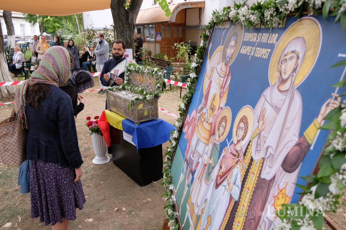 Parohia bucureșteană „Iancu Vechi”- Mătăsari și-a cinstit ocrotitorii 184824