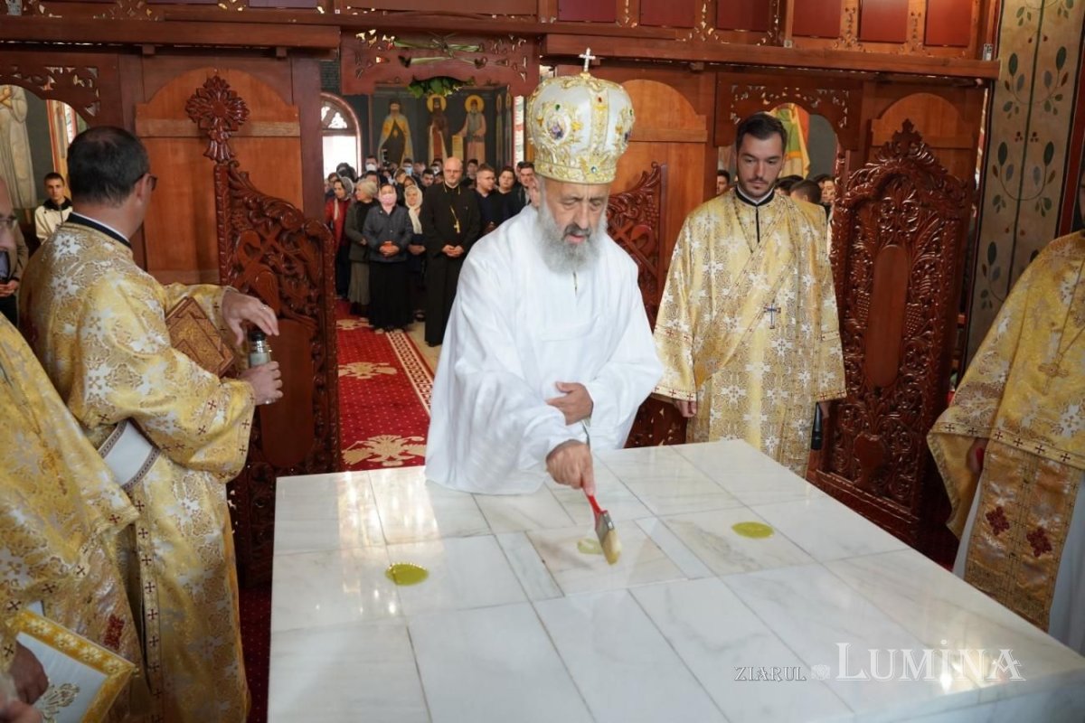 Târnosirea bisericii din incinta Seminarului Teologic Ortodox din Alba Iulia 185156
