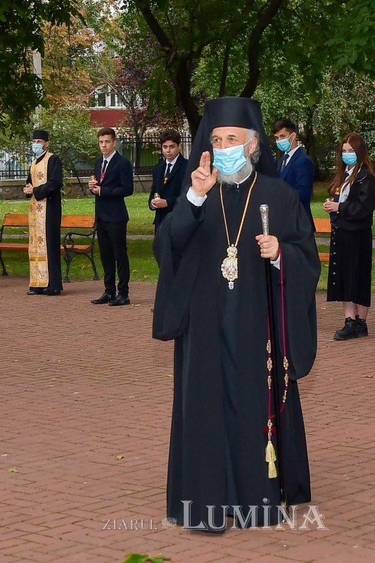 Episcopul Nifon Niculescu s-a întors pentru vremelnica odihnă în ctitoria sa din Galaţi 185267
