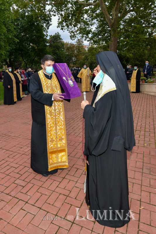 Episcopul Nifon Niculescu s-a întors pentru vremelnica odihnă în ctitoria sa din Galaţi 185275