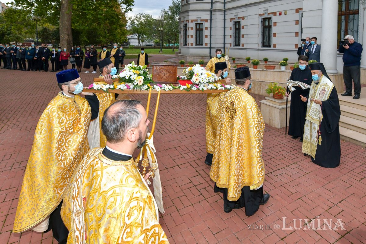 Episcopul Nifon Niculescu s-a întors pentru vremelnica odihnă în ctitoria sa din Galaţi 185276