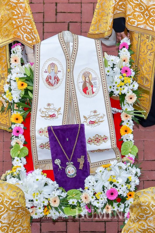 Episcopul Nifon Niculescu s-a întors pentru vremelnica odihnă în ctitoria sa din Galaţi 185290