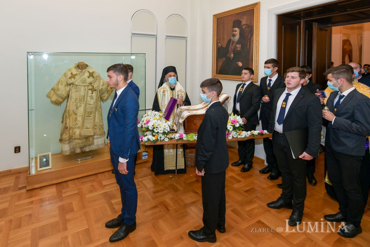 Episcopul Nifon Niculescu s-a întors pentru vremelnica odihnă în ctitoria sa din Galaţi 185299