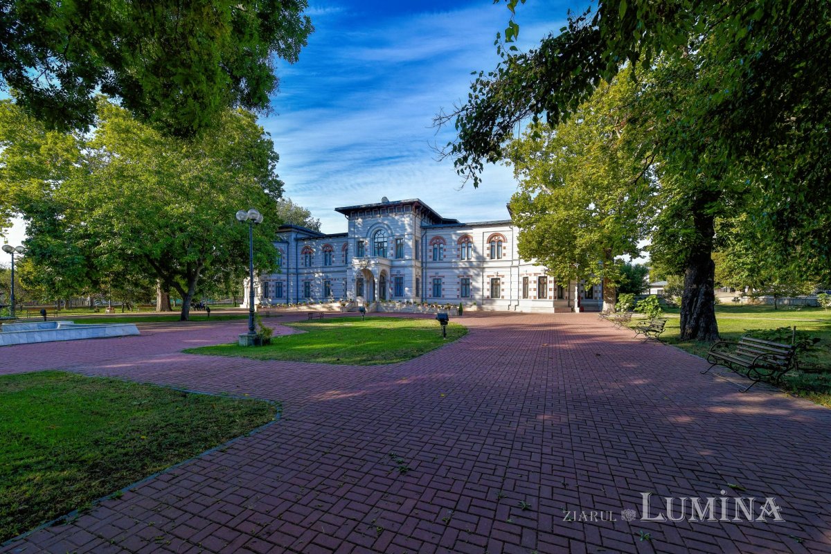 Sfânta Liturghie, Parastas și simpozion pentru Episcopul Nifon Niculescu al Dunării de Jos 185331