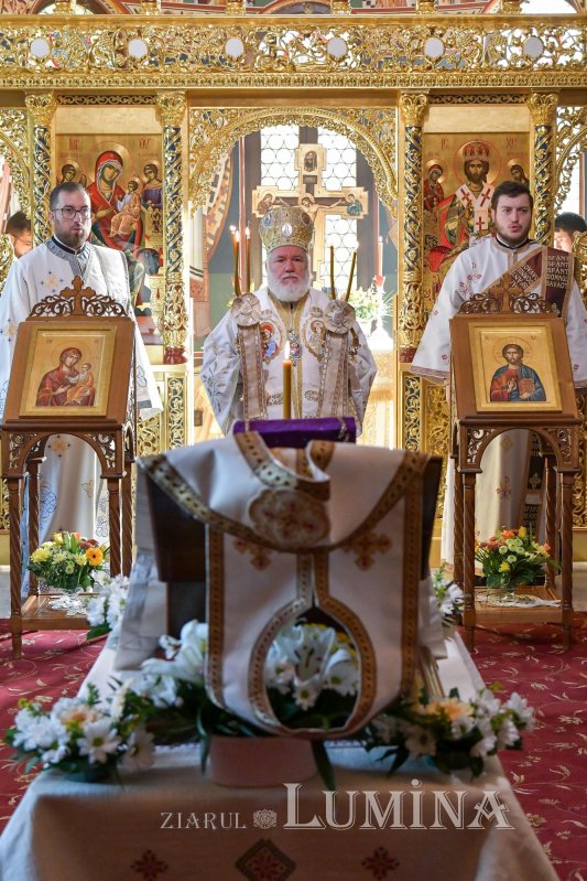 Sfânta Liturghie, Parastas și simpozion pentru Episcopul Nifon Niculescu al Dunării de Jos 185333