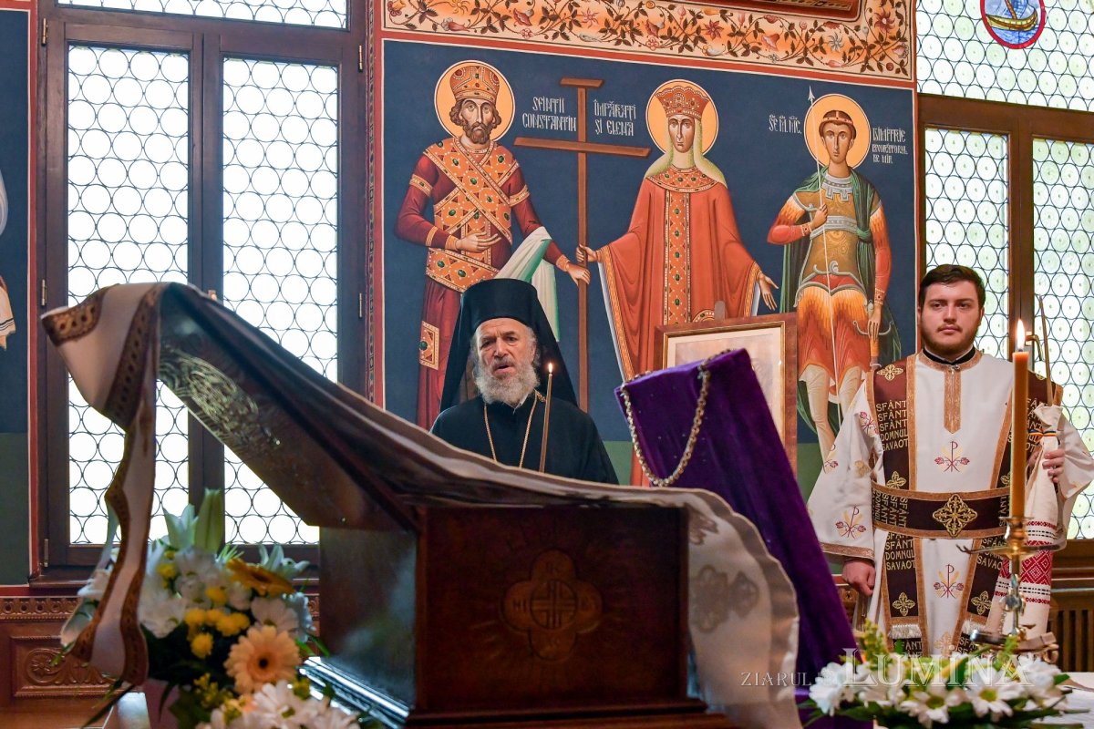 Sfânta Liturghie, Parastas și simpozion pentru Episcopul Nifon Niculescu al Dunării de Jos 185344