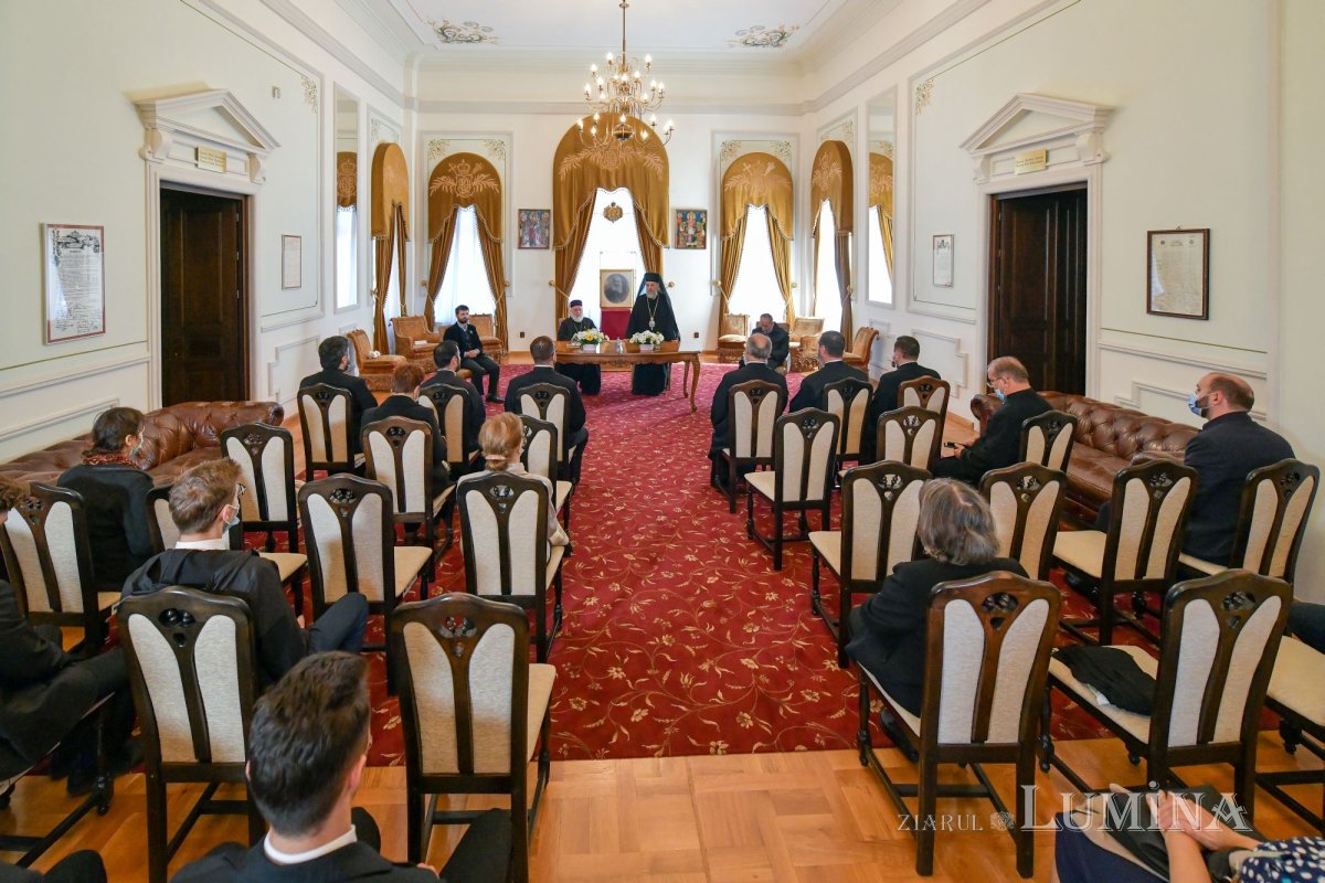 Sfânta Liturghie, Parastas și simpozion pentru Episcopul Nifon Niculescu al Dunării de Jos 185345