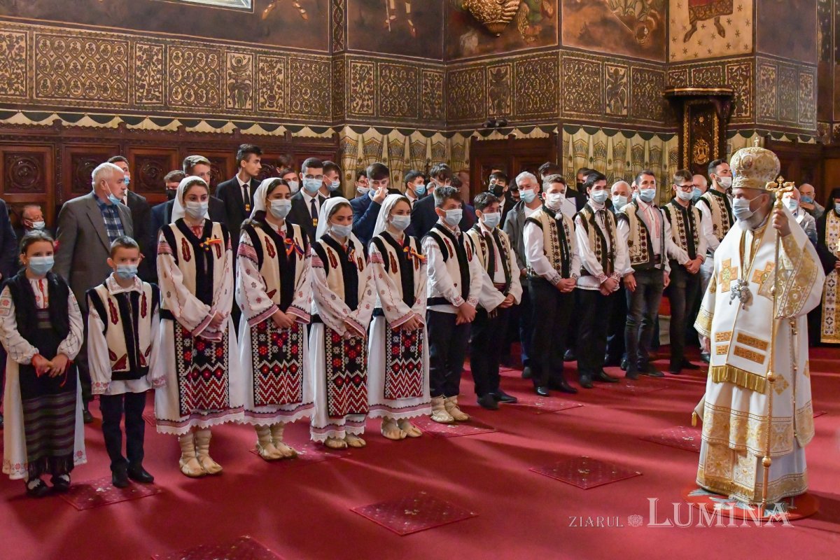 Osemintele Episcopului Nifon Niculescu au fost așezate în cripta ctitoriei sale 185511