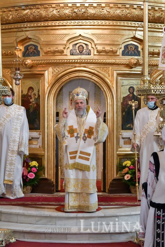 Osemintele Episcopului Nifon Niculescu au fost așezate în cripta ctitoriei sale 185520