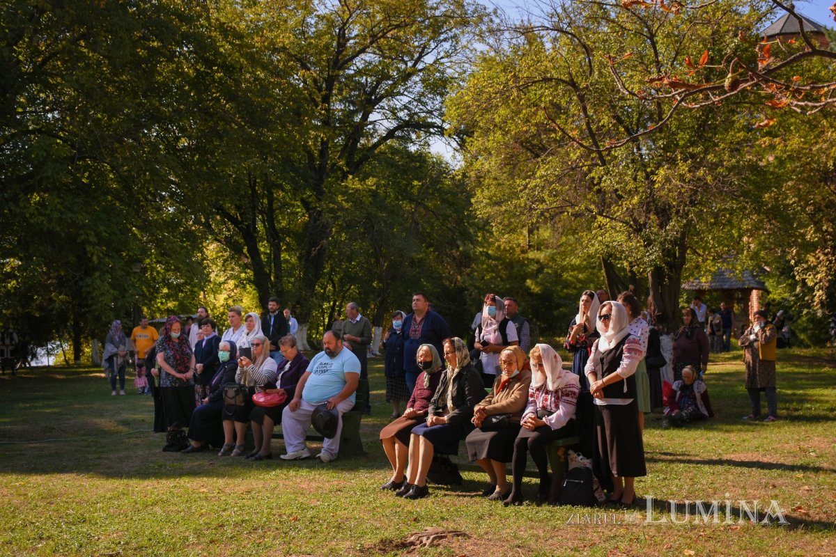 Patriarhul României la hramul mănăstirii ilfovene Snagov 185551