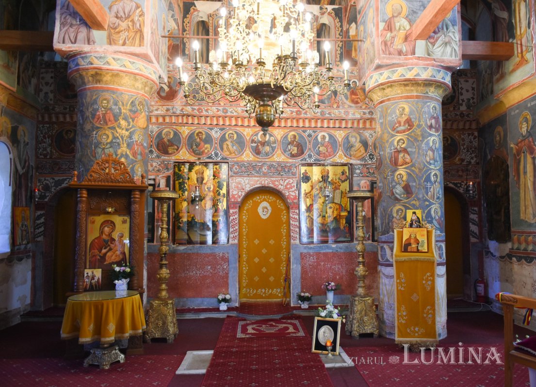 Patriarhul României la hramul mănăstirii ilfovene Snagov 185561