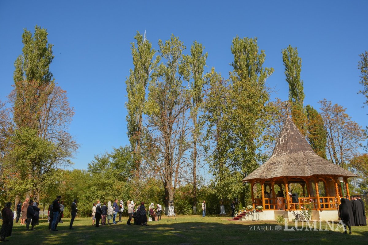 Patriarhul României la hramul mănăstirii ilfovene Snagov 185577