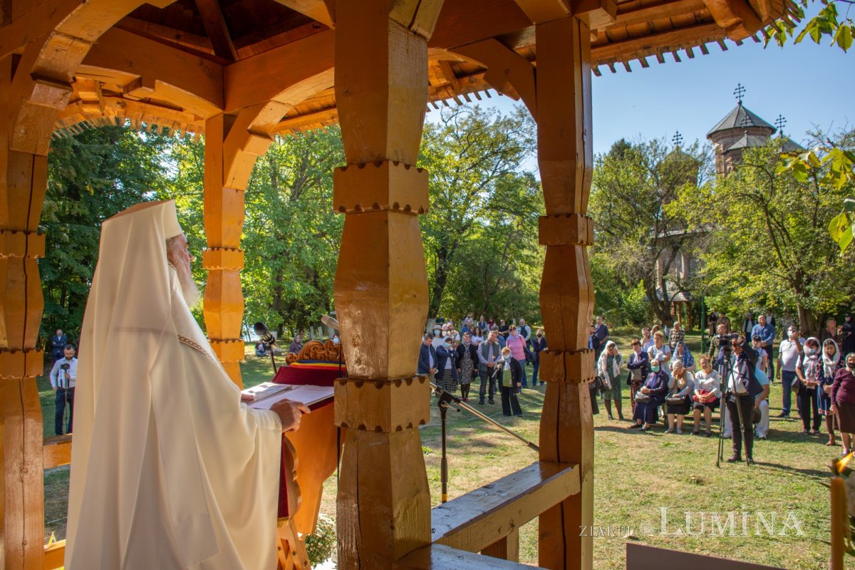 Patriarhul României la hramul mănăstirii ilfovene Snagov 185596