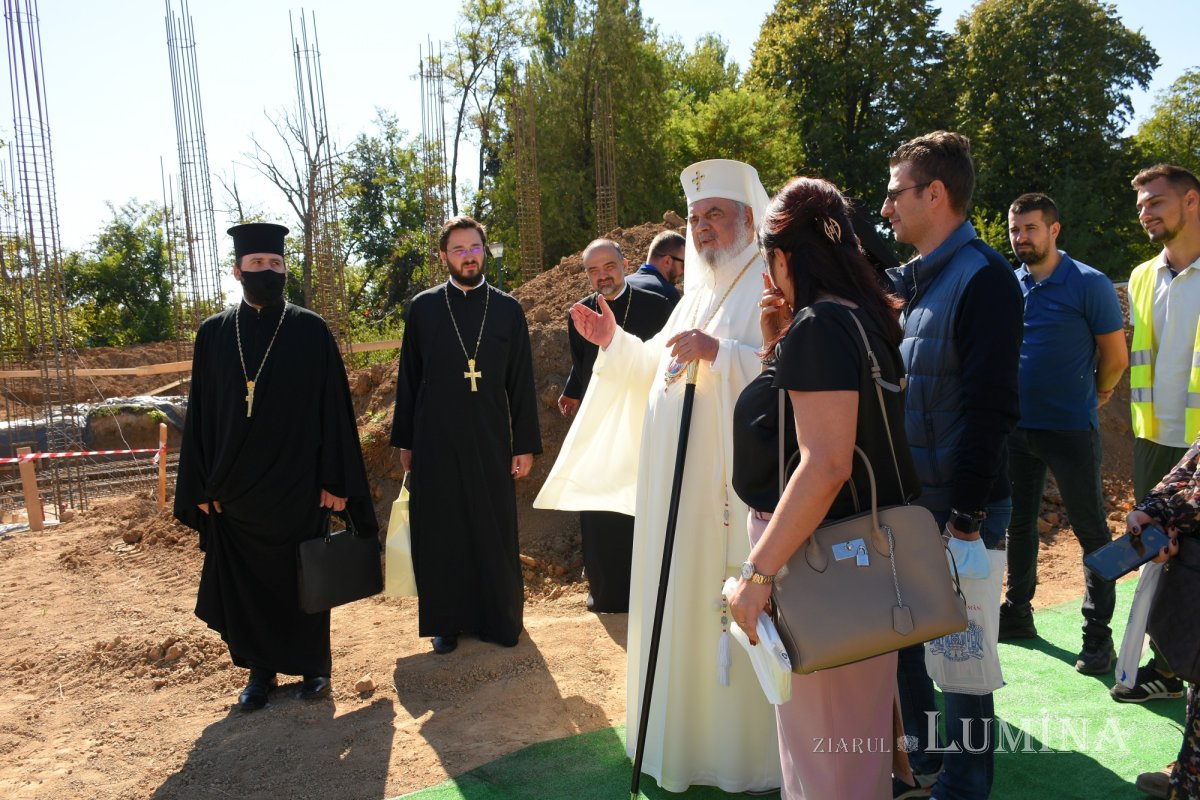 Patriarhul României la hramul mănăstirii ilfovene Snagov 185612