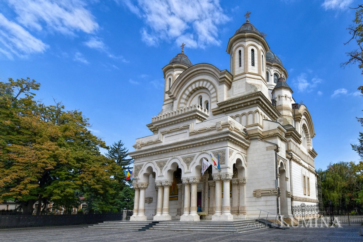 Arhiepiscopia Dunării de Jos la ceas aniversar 185767