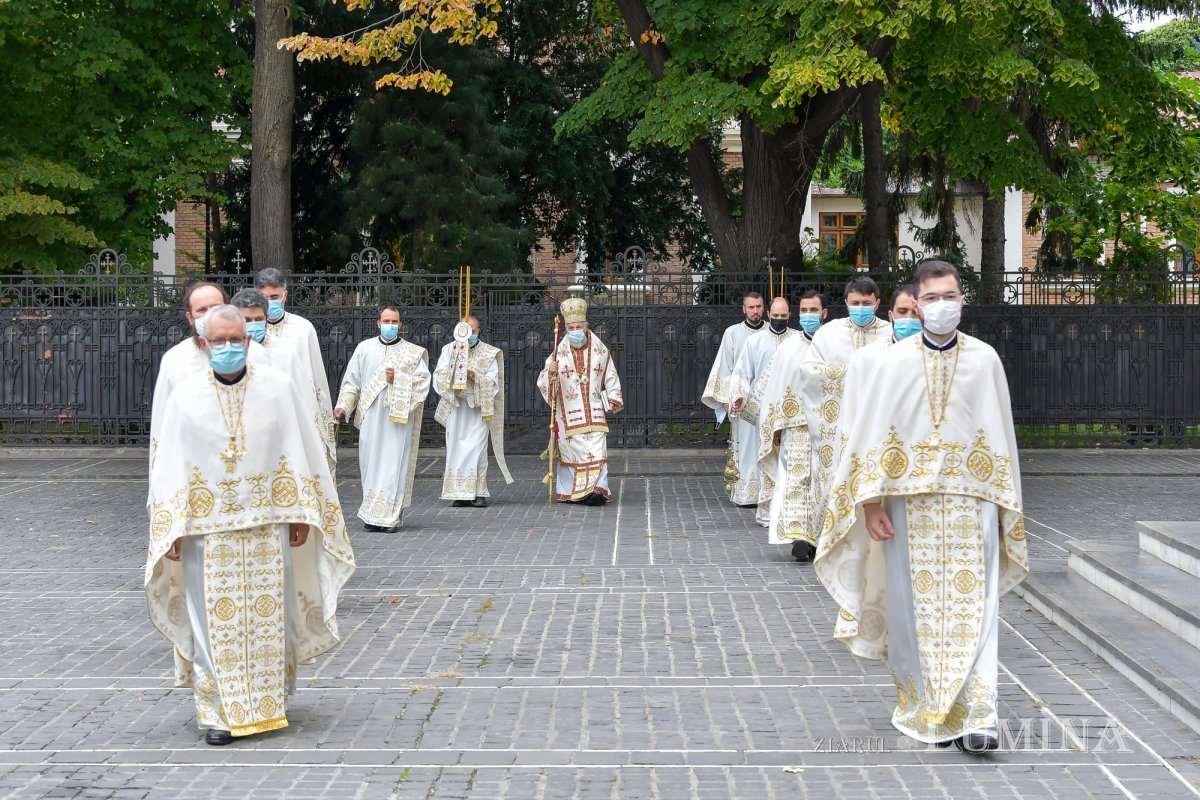 Arhiepiscopia Dunării de Jos la ceas aniversar 185769