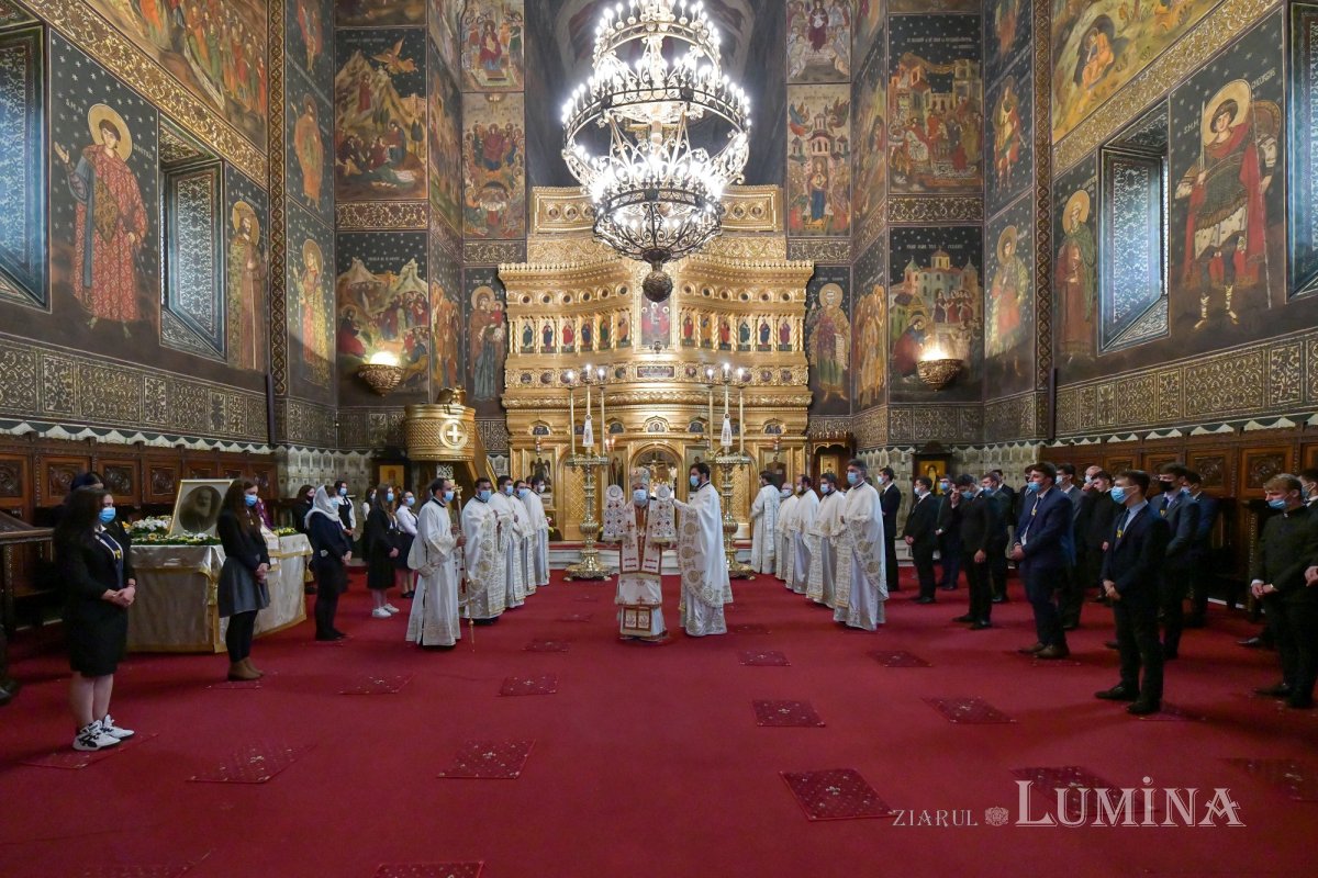 Arhiepiscopia Dunării de Jos la ceas aniversar 185784