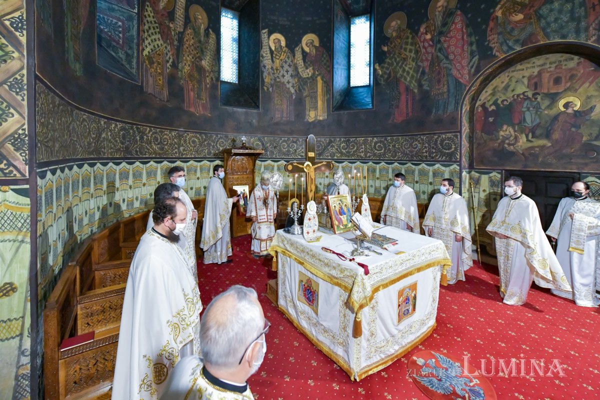 Arhiepiscopia Dunării de Jos la ceas aniversar 185786