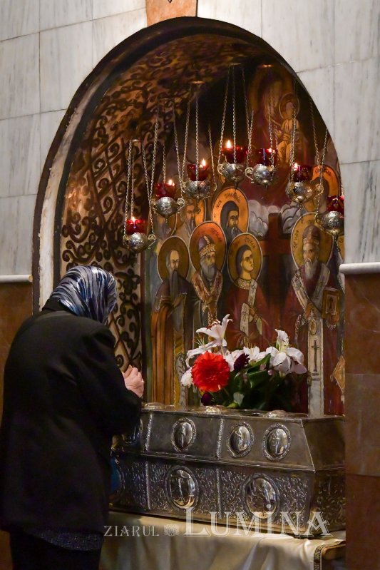 Arhiepiscopia Dunării de Jos la ceas aniversar 185789