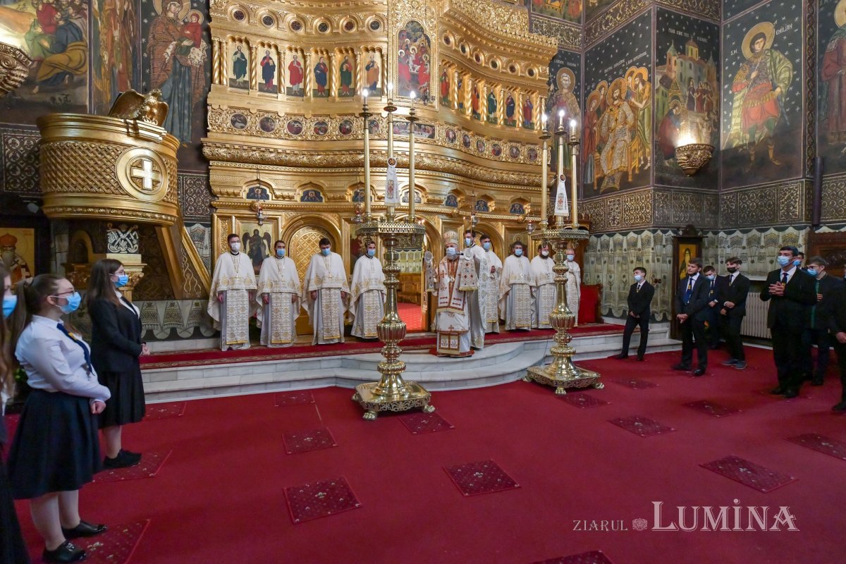 Arhiepiscopia Dunării de Jos la ceas aniversar 185790