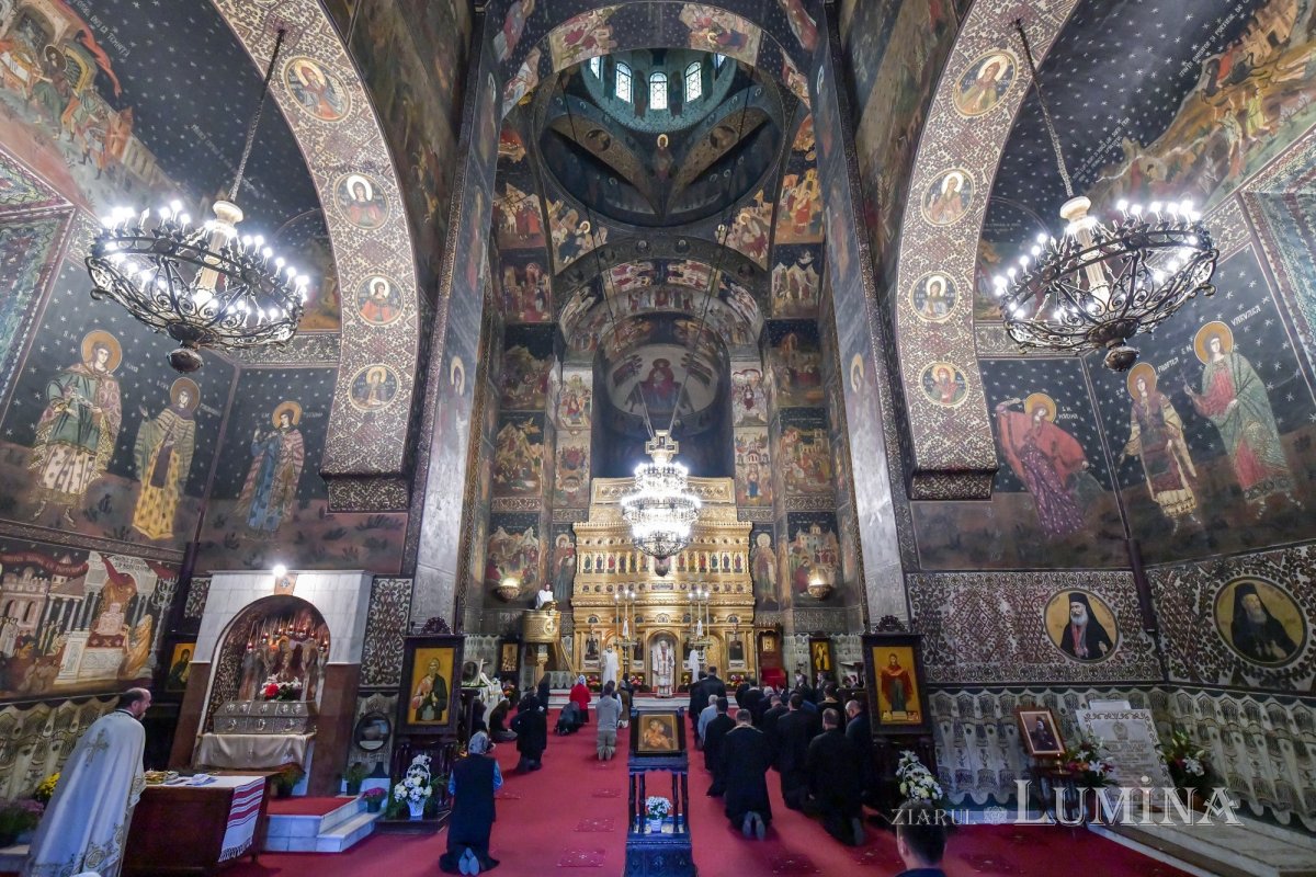 Arhiepiscopia Dunării de Jos la ceas aniversar 185796