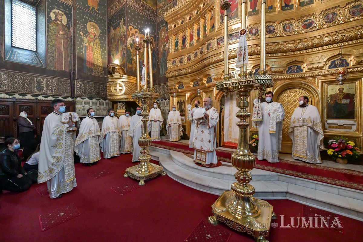 Arhiepiscopia Dunării de Jos la ceas aniversar 185801