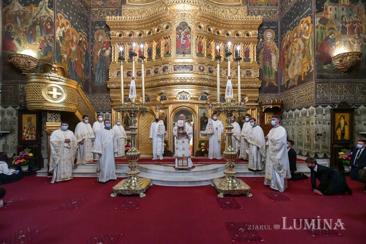 Arhiepiscopia Dunării de Jos la ceas aniversar 185802