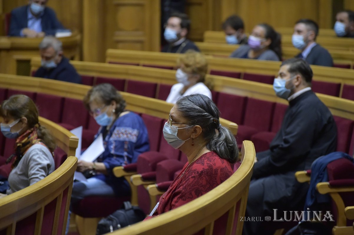 Conferinţă dedicată iconografiei şi restaurării patrimoniului bisericesc 185880