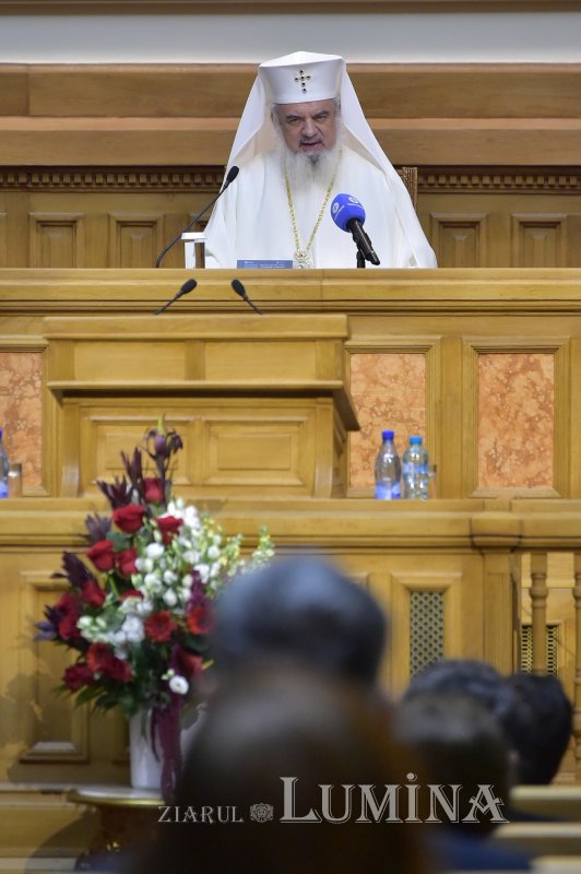 Conferinţă dedicată iconografiei şi restaurării patrimoniului bisericesc 185885