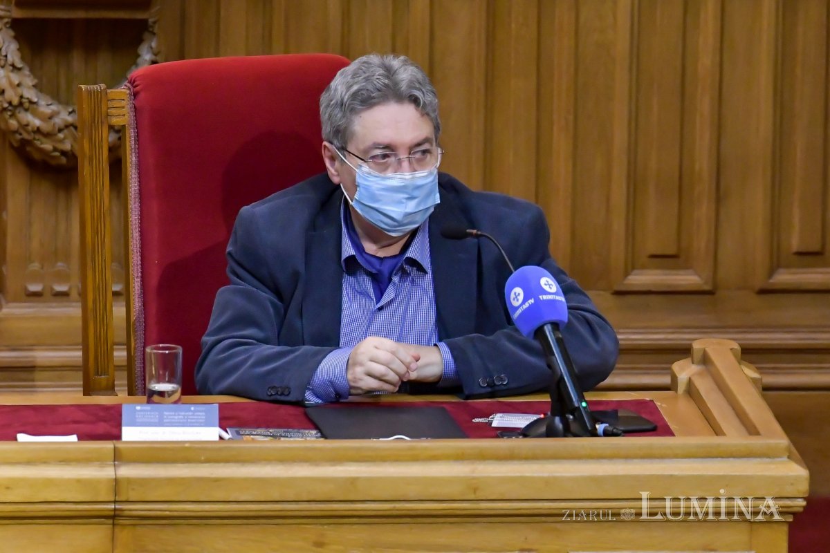 Conferinţă dedicată iconografiei şi restaurării patrimoniului bisericesc 185897