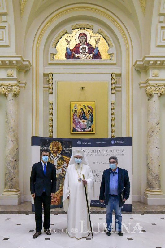 Conferinţă dedicată iconografiei şi restaurării patrimoniului bisericesc 185902