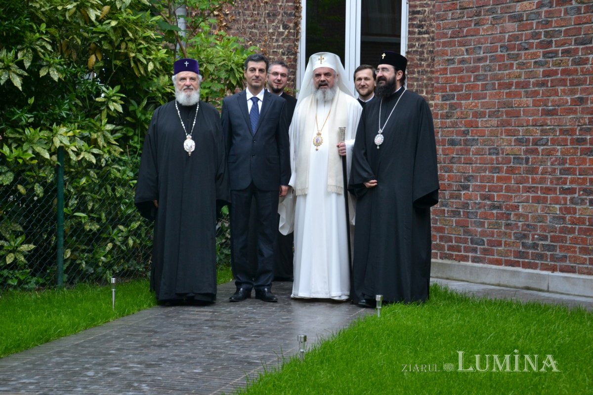 14 ani de misiune în mijlocul românilor de pretutindeni 186018