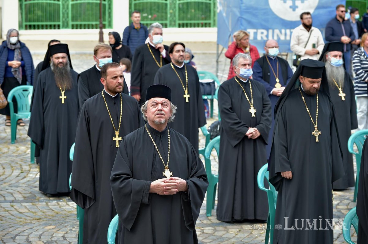 Moment solemn la aniversarea întronizării Patriarhului României 186274