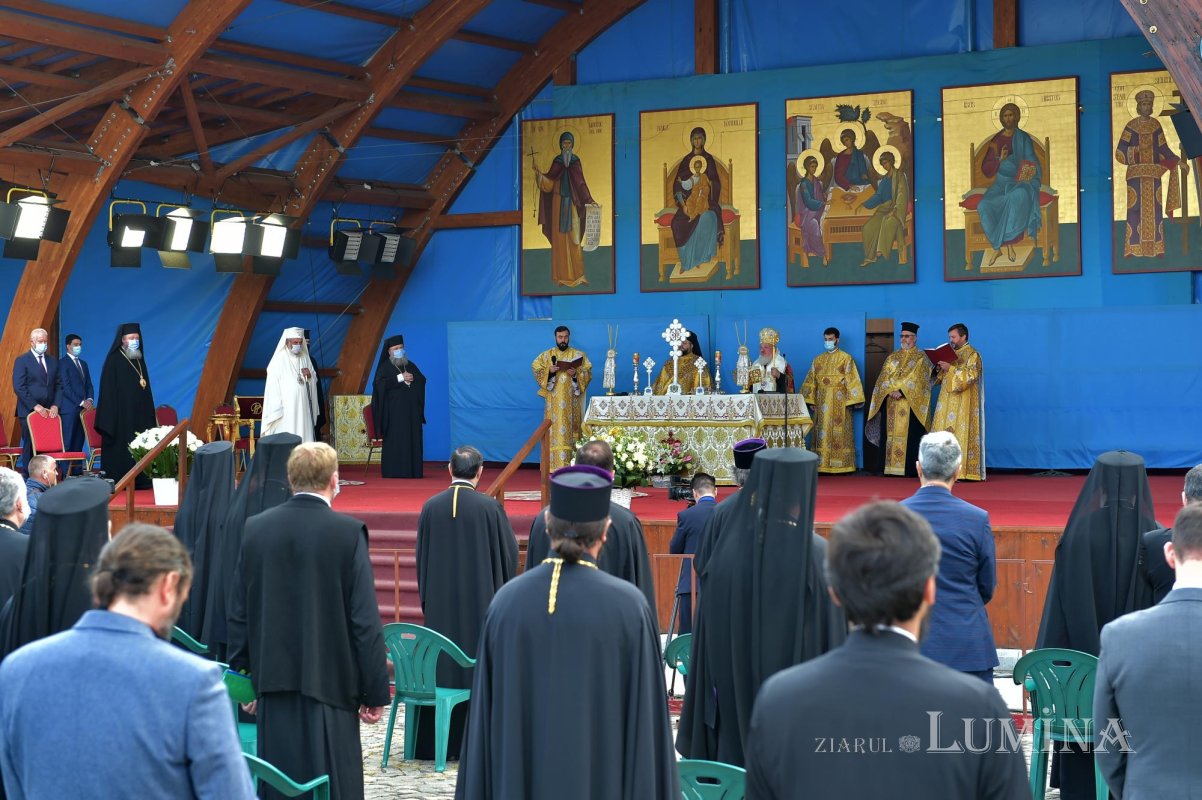 Moment solemn la aniversarea întronizării Patriarhului României 186276