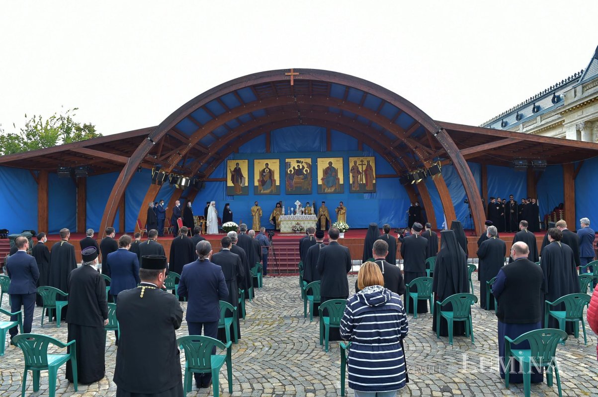 Moment solemn la aniversarea întronizării Patriarhului României 186277