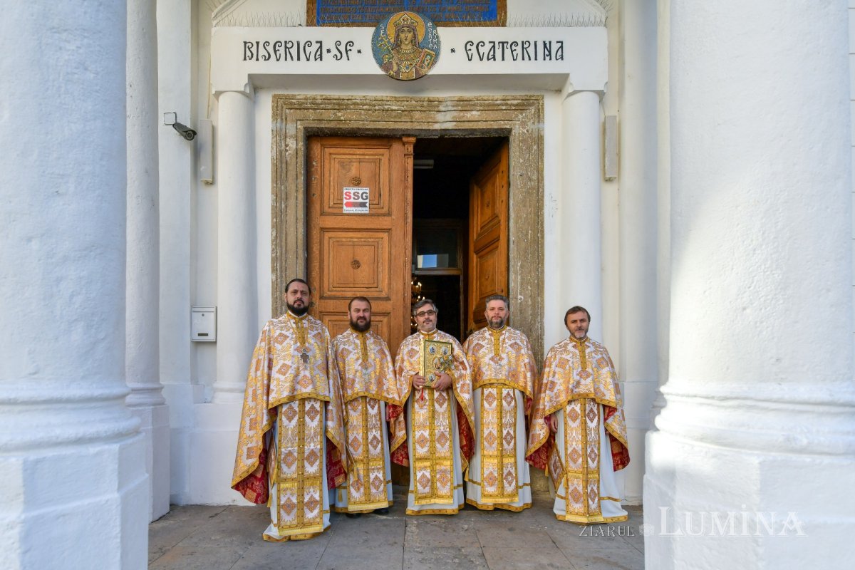 Începutul de an universitar la Facultatea „Justinian Patriarhul” 186370