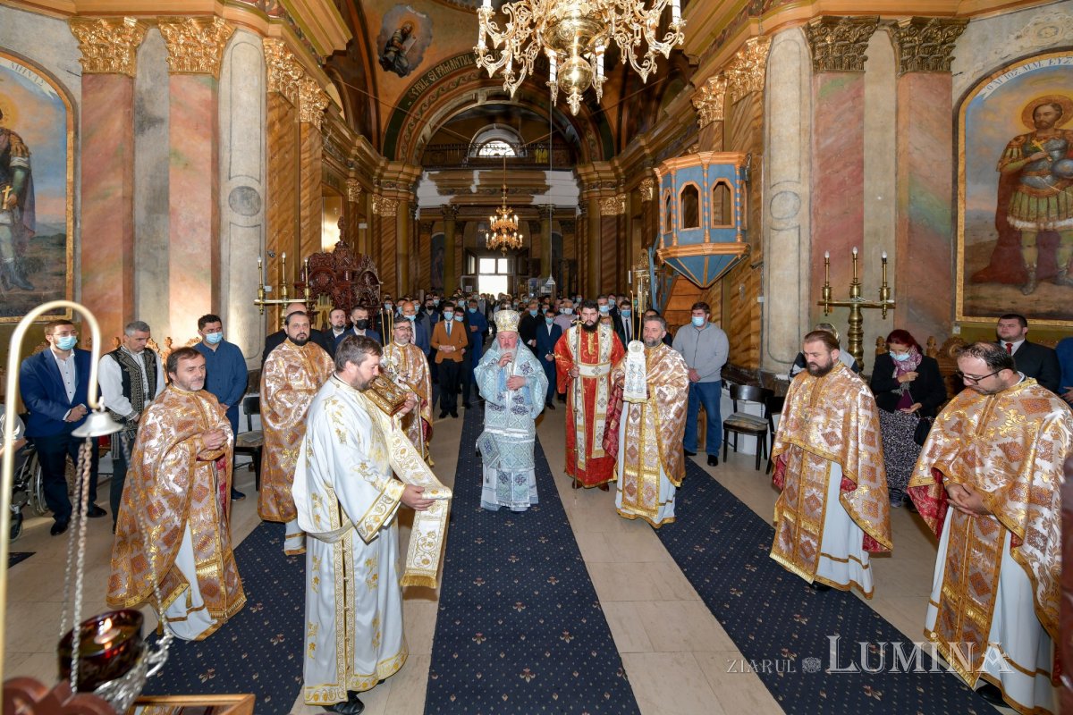 Începutul de an universitar la Facultatea „Justinian Patriarhul” 186375