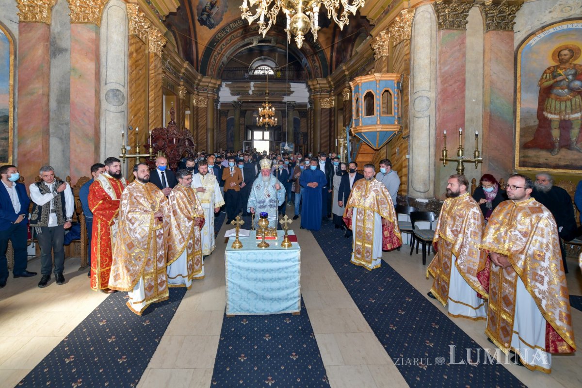 Începutul de an universitar la Facultatea „Justinian Patriarhul” 186405