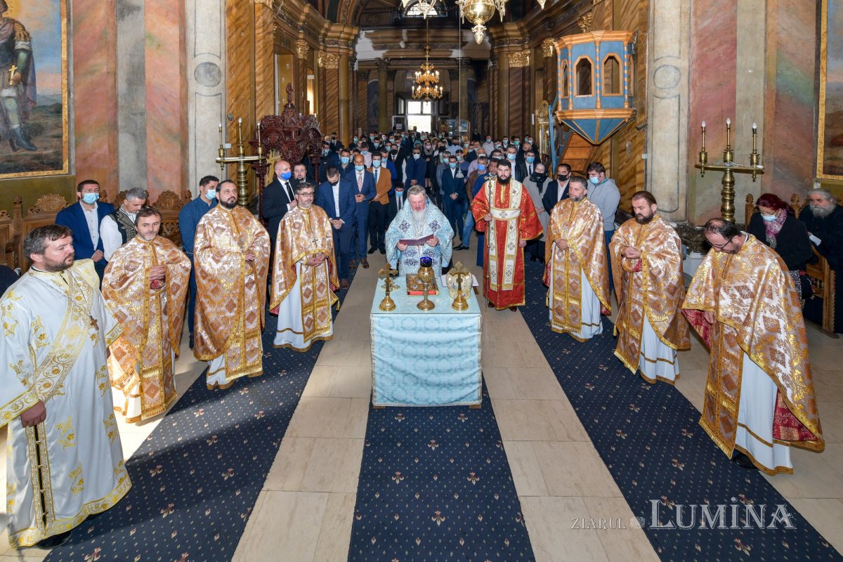 Începutul de an universitar la Facultatea „Justinian Patriarhul” 186407