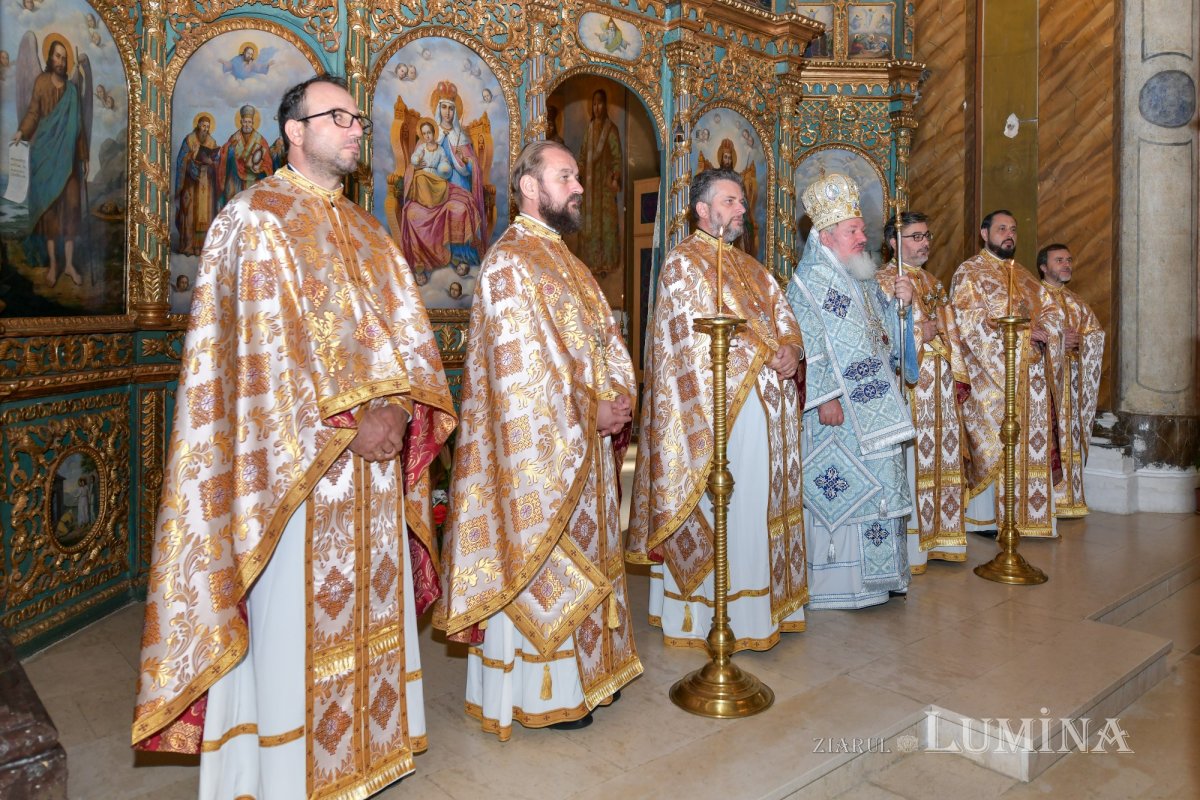 Începutul de an universitar la Facultatea „Justinian Patriarhul” 186409