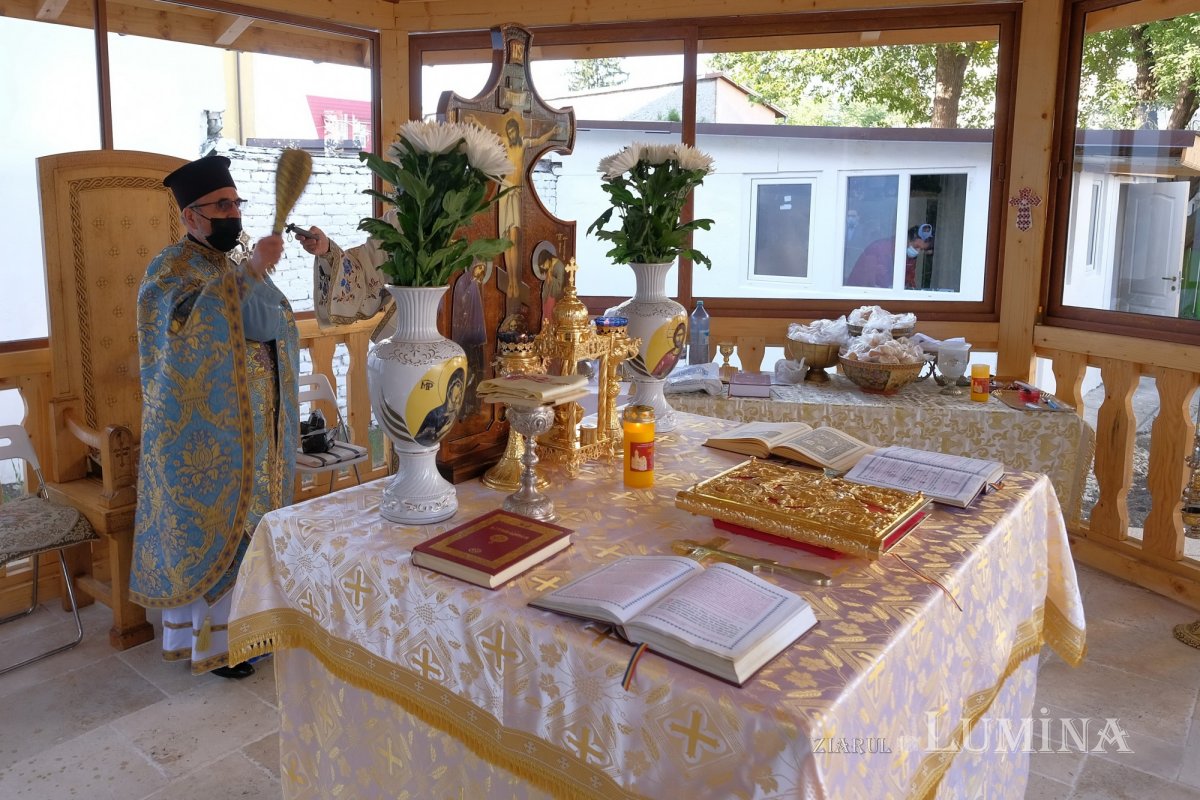 Sfinţirea Altarului de vară al Parohiei Podeanu din Capitală 186330