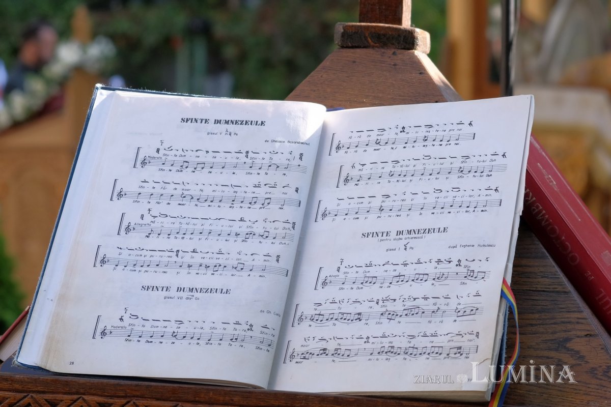 Sfinţirea Altarului de vară al Parohiei Podeanu din Capitală 186350