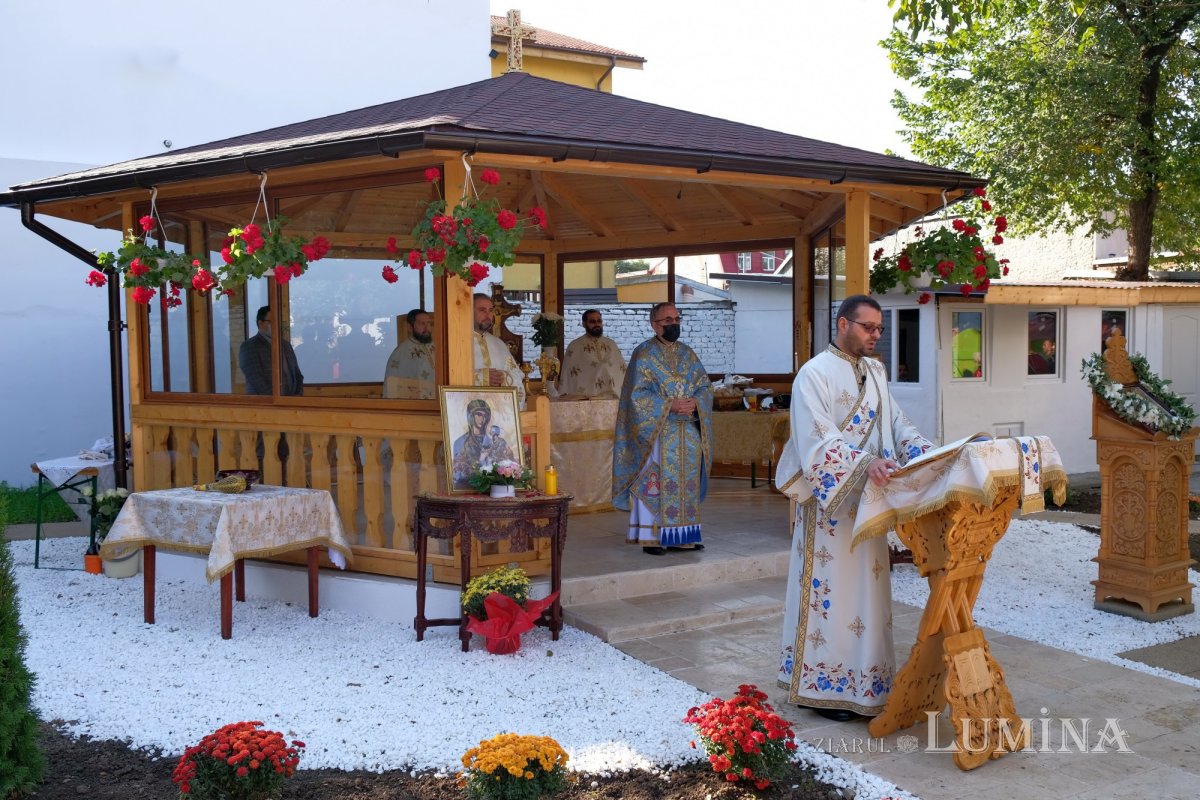 Sfinţirea Altarului de vară al Parohiei Podeanu din Capitală 186353