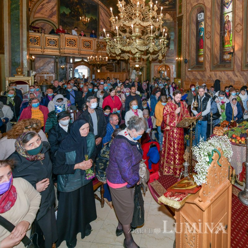 Sfântul Sfinţit Mucenic Ciprian, sărbătorit la Biserica Zlătari din Bucureşti 186592