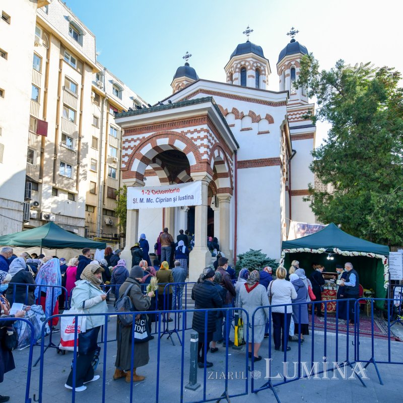 Sfântul Sfinţit Mucenic Ciprian, sărbătorit la Biserica Zlătari din Bucureşti 186594